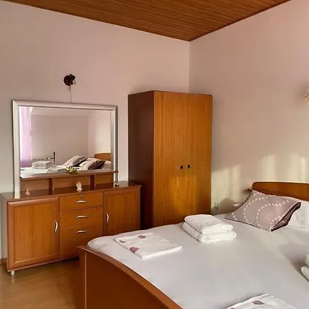 In With Sea View, Balcony, Air Conditioning, Wifi 5146-4 Lägenhet Duće