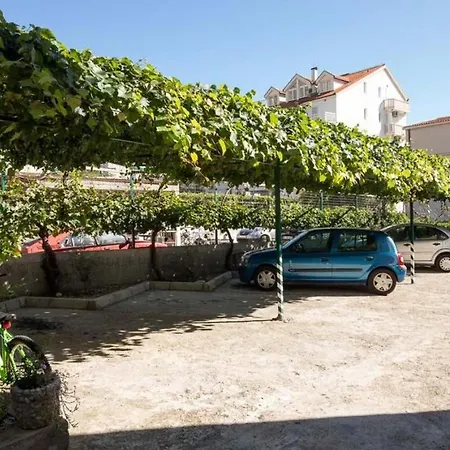 In With Sea View, Balcony, Air Conditioning, Wifi 5146-4 * Duće
